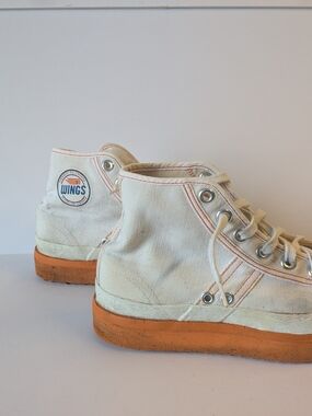 Wings Canvas High Top Sneakers Made in Canada Men’s Size 7 White Gum Sole